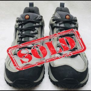 Merrell Radius Waterproof Hiking Boots Womens Sz 9